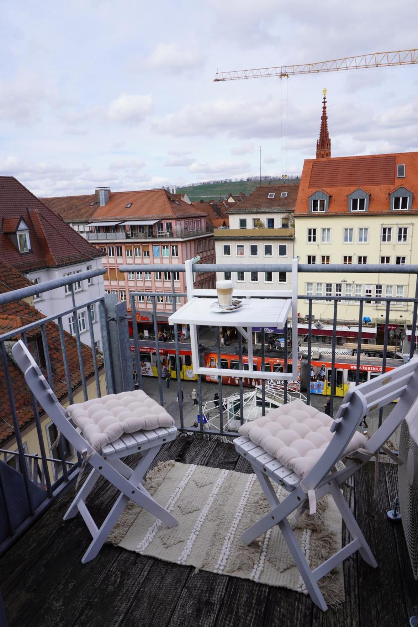 City Apartement Im Herzen Der Stadt Würzburg Eksteriør billede
